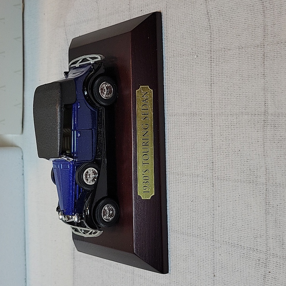 Avon, 1930s Touring Sedan, Car Collection